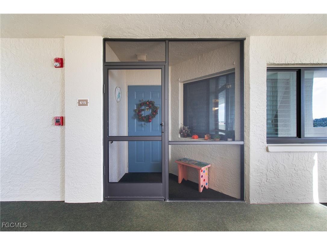 7406 Lake Breeze Drive #615 Fort Myers FL 33907 2025018253 image4