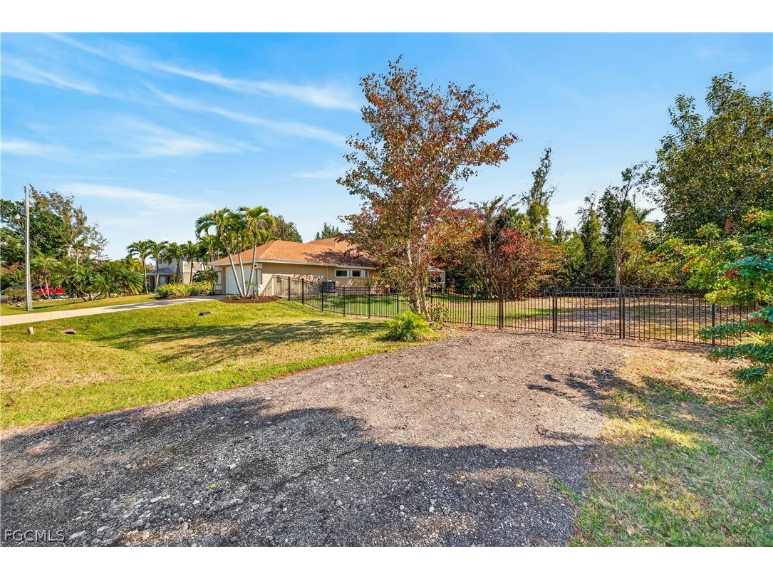 7407 Cobb Road Bokeelia FL 33922 2026008653 image40