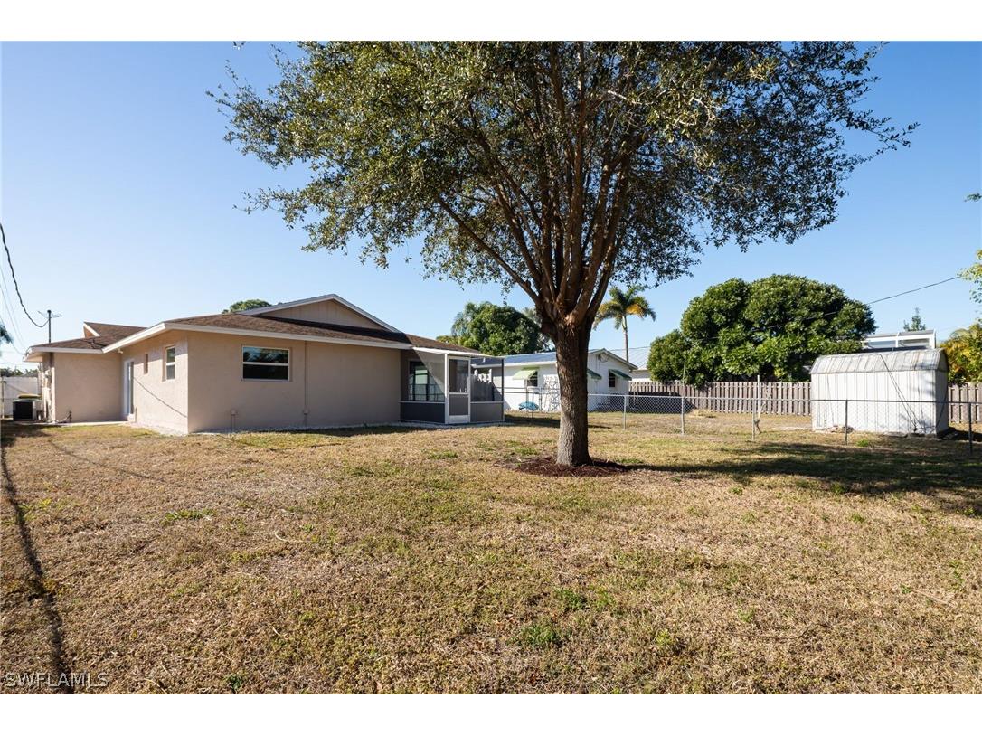 741 105th Avenue N Naples FL 34108 226006122 image26