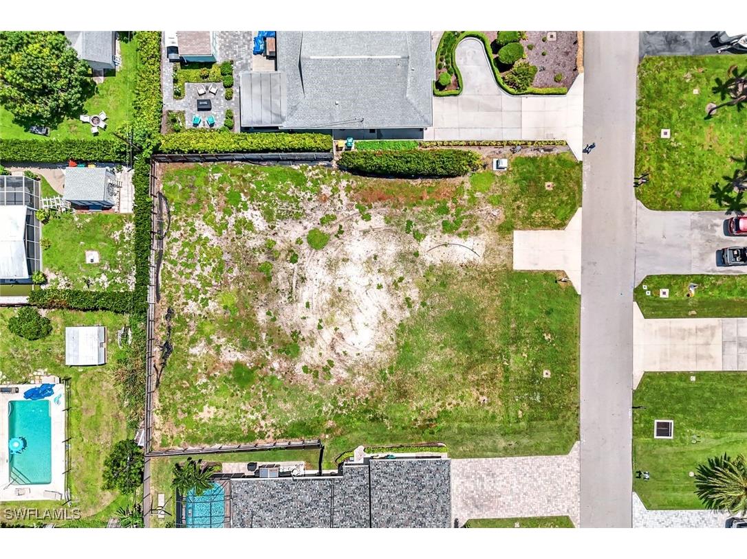 741 95th Avenue N Naples FL 34108 225067246 image8