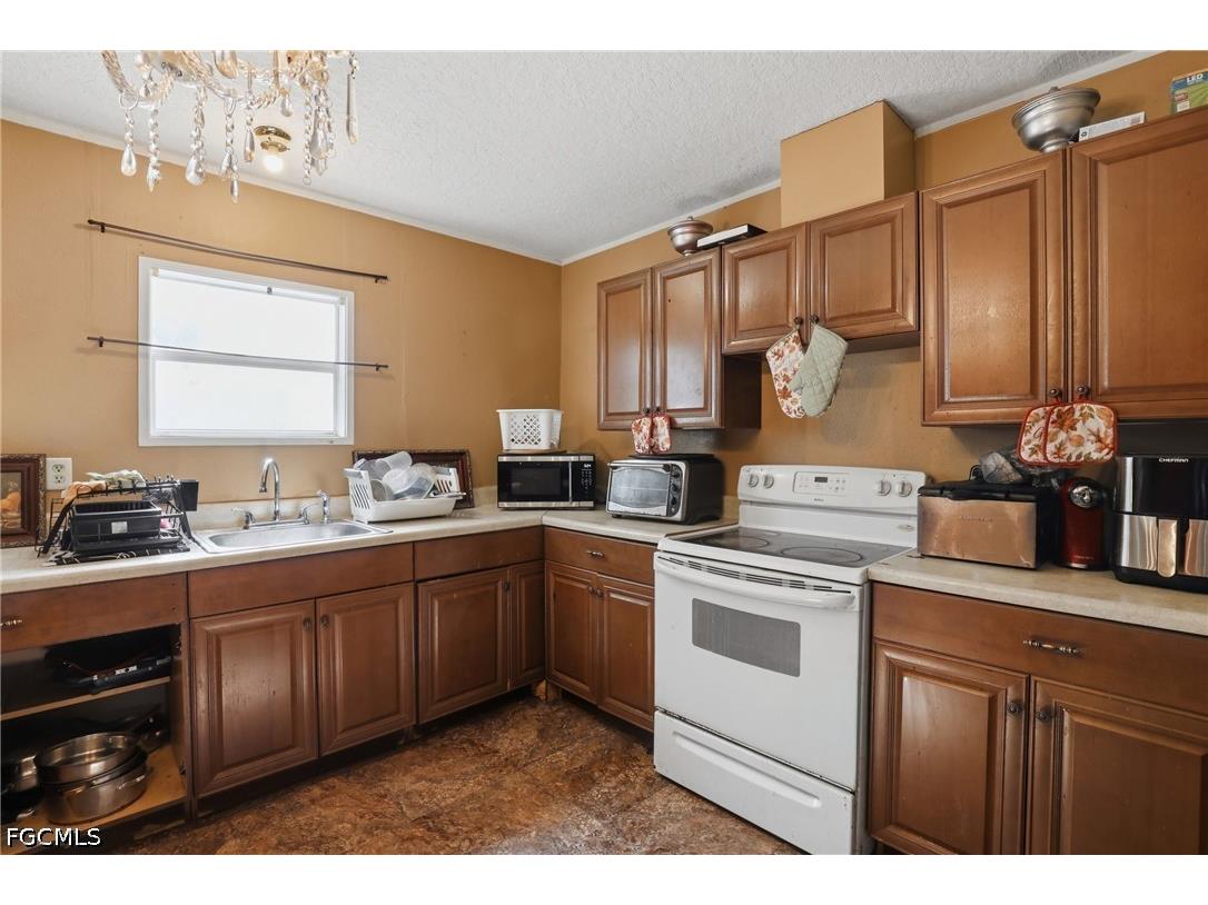 741 Alabama Avenue Clewiston FL 33440 2026018448 image10