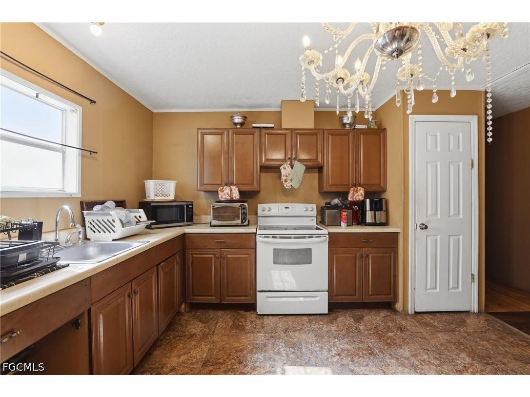 741 Alabama Avenue Clewiston FL 33440 2026018448 image8