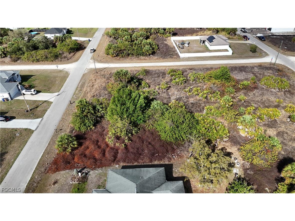 741 Cardinal Street E Lehigh Acres FL 33974 2026009331 image2