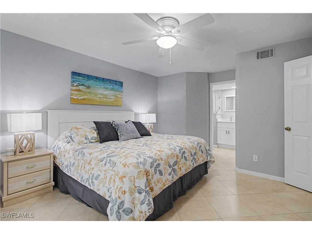 741 Landover Circle #102 Naples FL 34104 226004730 image17