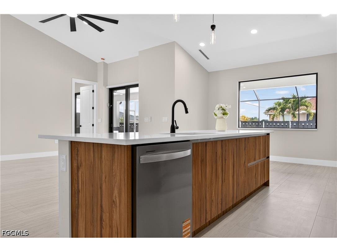 741 SW 7th Terrace Cape Coral FL 33991 2026022195 image17