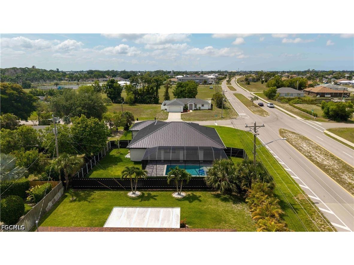 741 SW 7th Terrace Cape Coral FL 33991 2026022195 image5