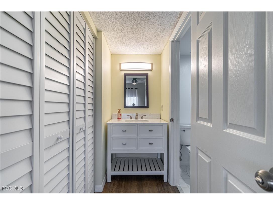 7410 Lake Breeze Drive #203 Fort Myers FL 33907 2025011593 image10