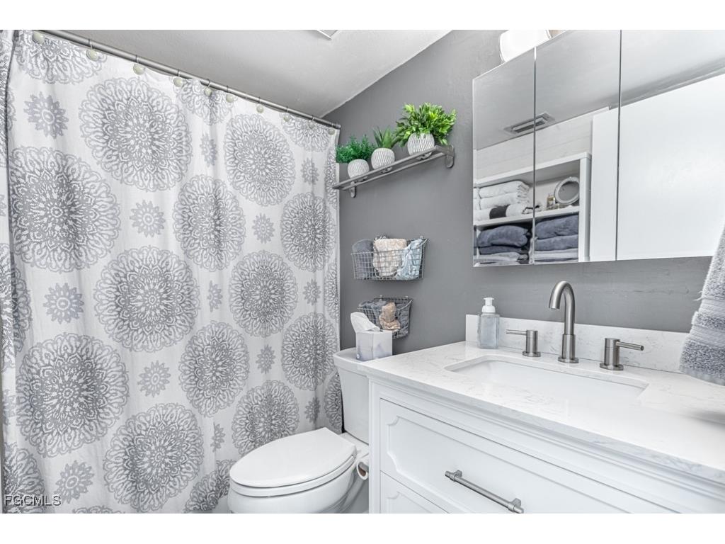 7410 Lake Breeze Drive #208 Fort Myers FL 33907 2025009797 image8