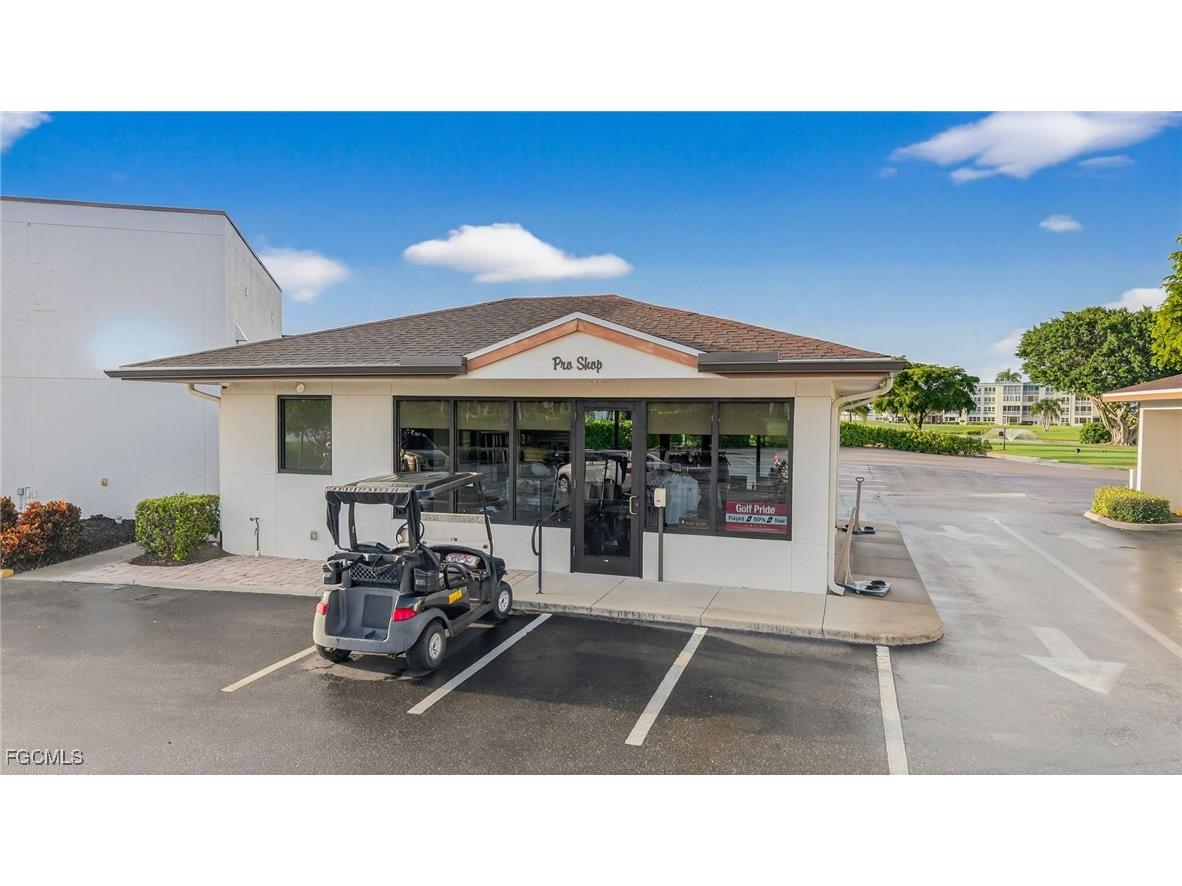 7410 Lake Breeze Drive #307 Fort Myers FL 33907 2025014890 image16