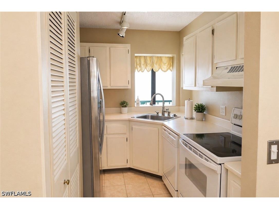 7410 Lake Breeze Drive #307 Fort Myers FL 33907 226017346 image14