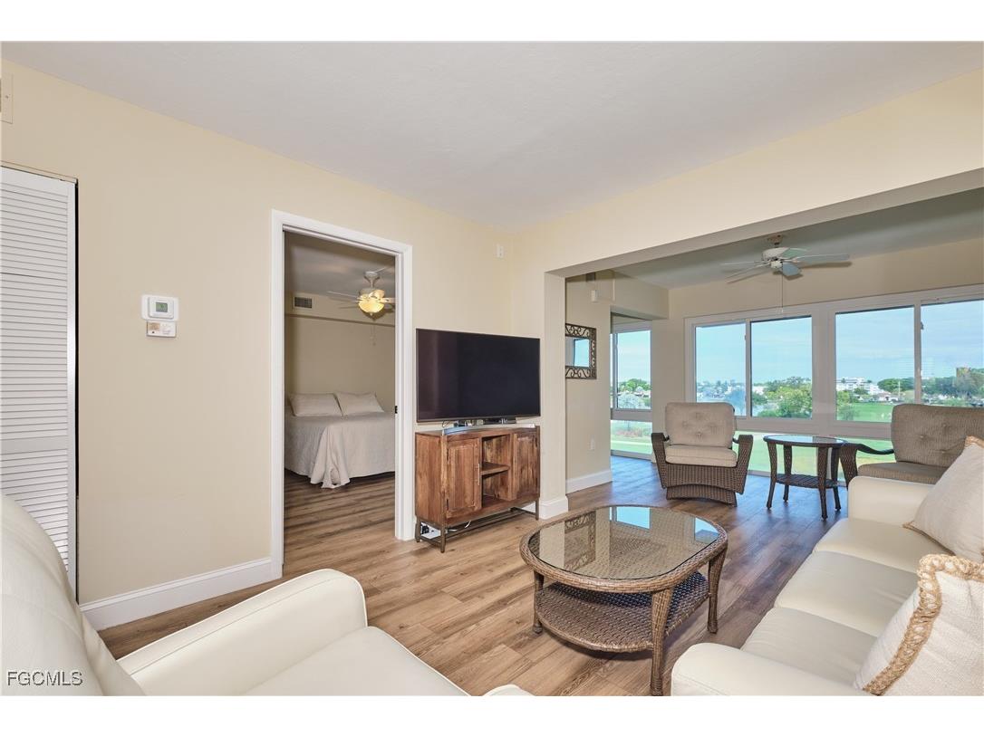 7410 Lake Breeze Drive #402 Fort Myers FL 33907 2025017514 image17