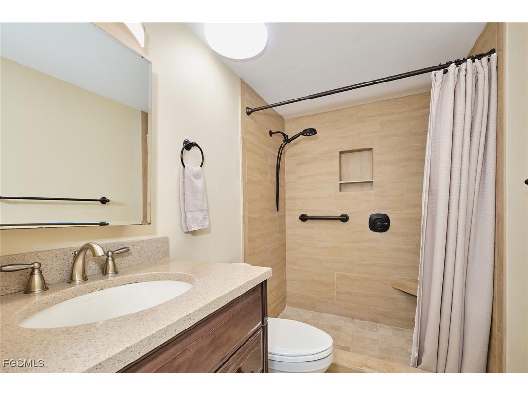 7410 Lake Breeze Drive #402 Fort Myers FL 33907 2025017514 image24