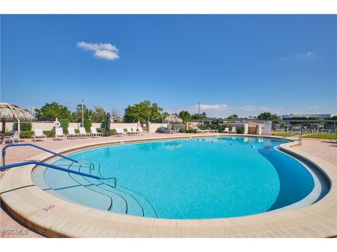 7410 Lake Breeze Drive #402 Fort Myers FL 33907 2025017514 image25