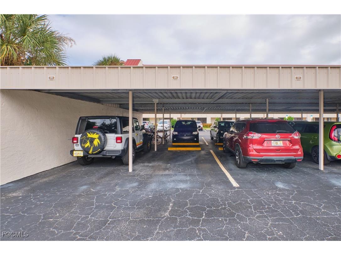 7410 Lake Breeze Drive #402 Fort Myers FL 33907 2025017514 image38