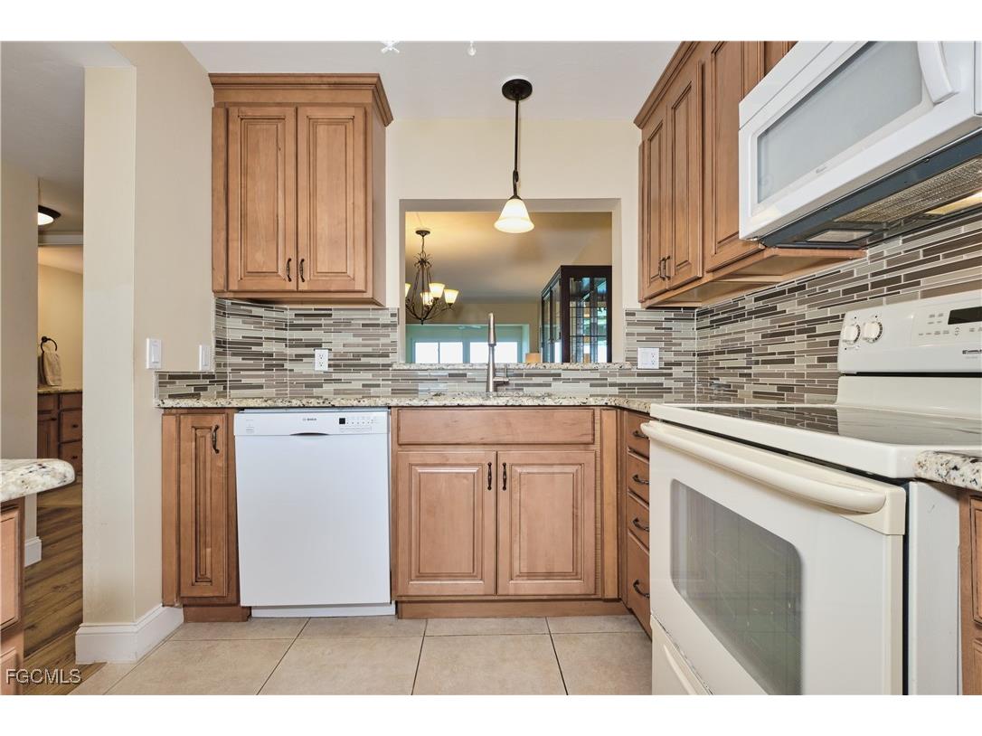 7410 Lake Breeze Drive #402 Fort Myers FL 33907 2025017514 image7