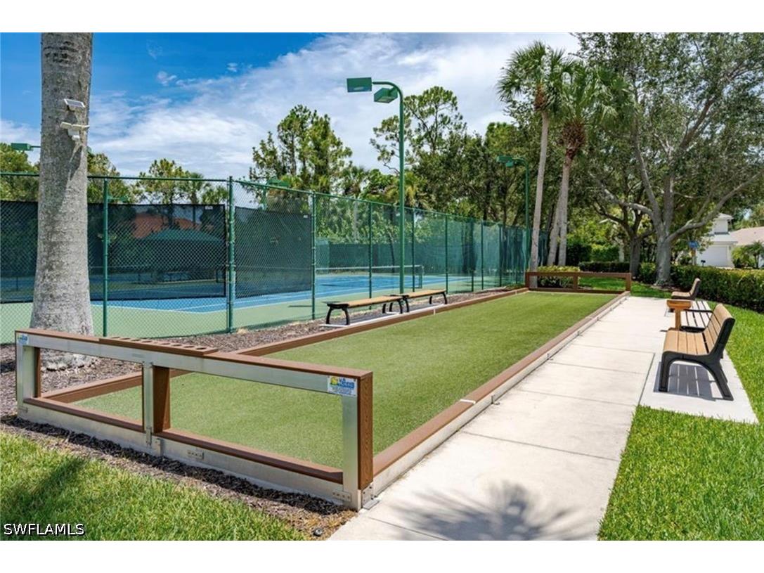 7416 Berkshire Pines Drive Naples FL 34104 226020528 image25