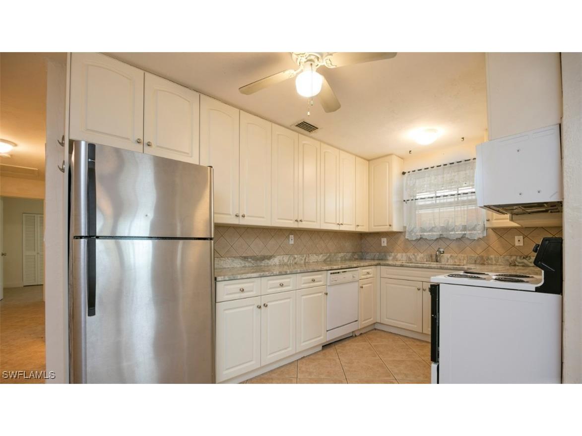 742 109th Avenue N Naples FL 34108 225083894 image1