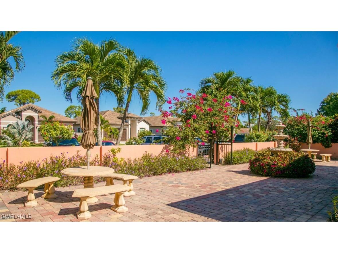 742 109th Avenue N Naples FL 34108 225083894 image9