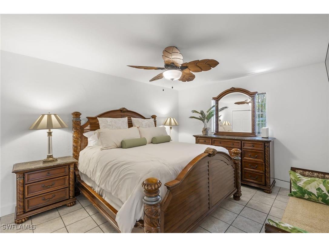 742 111th Avenue N Naples FL 34108 226001803 image16