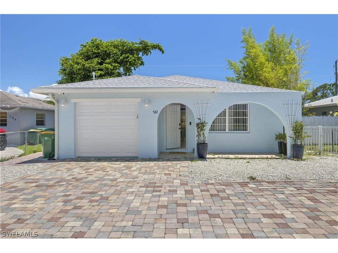 742 111th Avenue N Naples FL 34108 226007466 image1