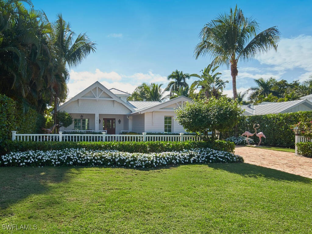 742 11th Avenue S Naples FL 34102 225081616 image1