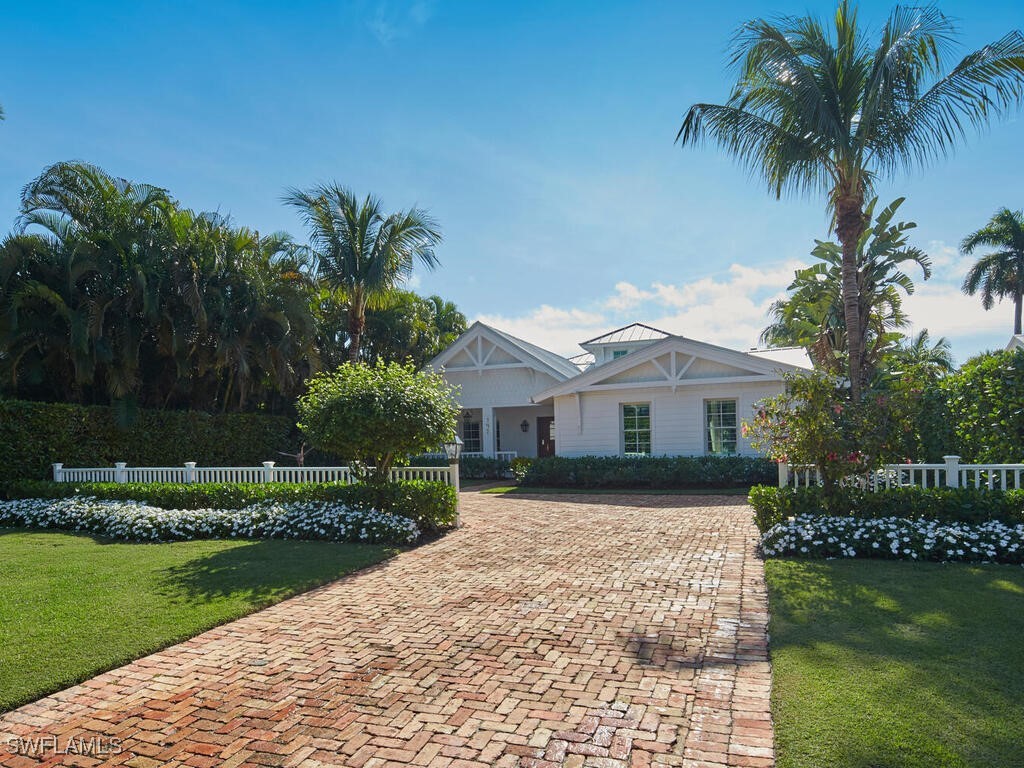 742 11th Avenue S Naples FL 34102 225081616 image26