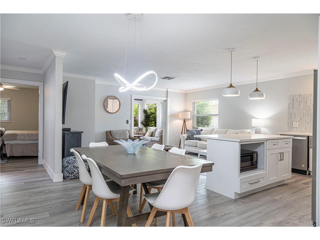 742 99th Avenue N Naples FL 34108 225053376 image2