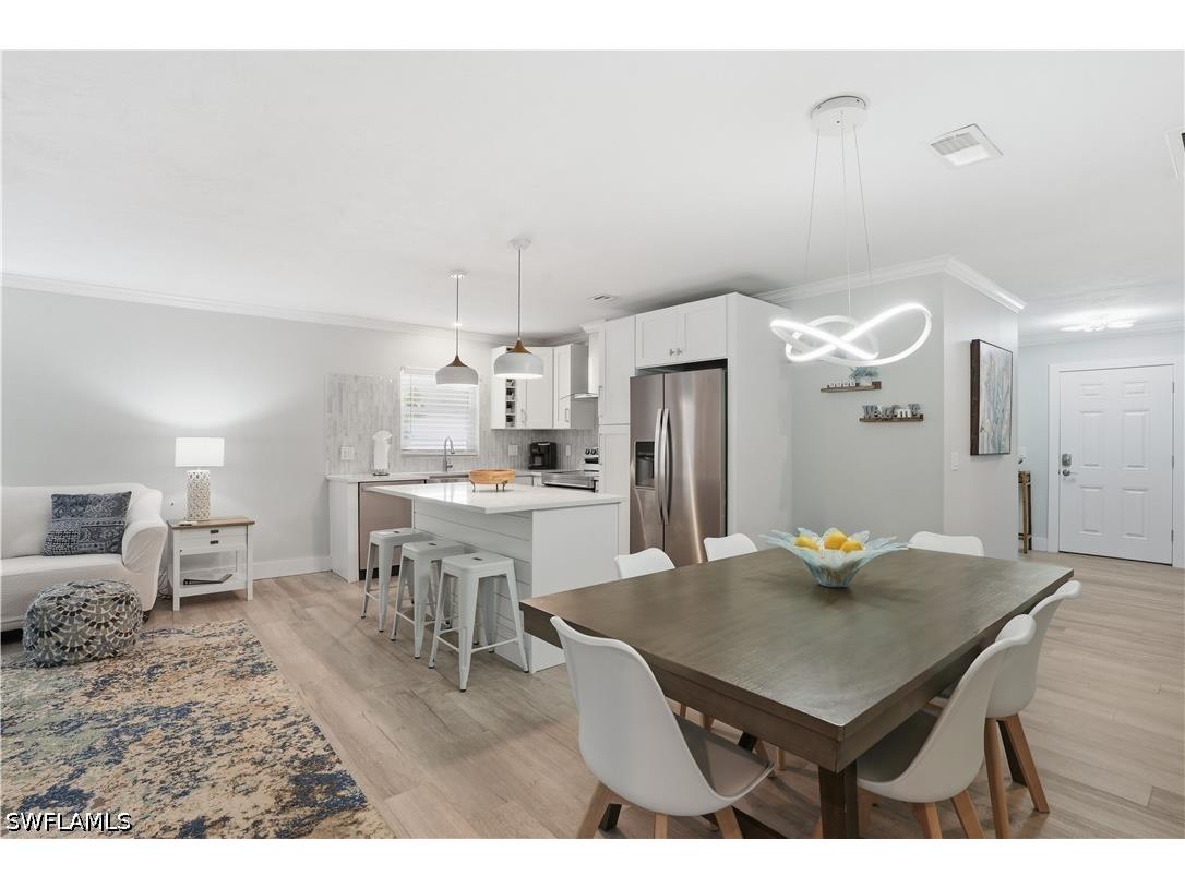 742 99th Avenue N Naples FL 34108 226017624 image4