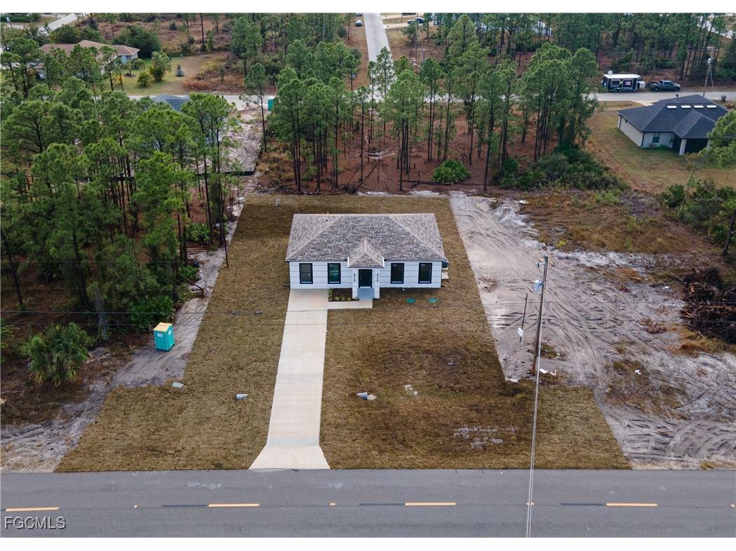 742 Jaguar Boulevard Lehigh Acres FL 33974 2026005285 image2