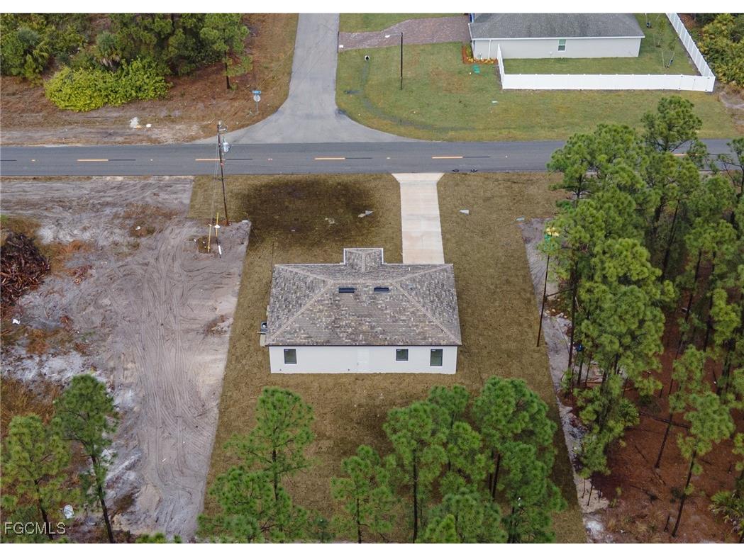 742 Jaguar Boulevard Lehigh Acres FL 33974 2026005285 image3