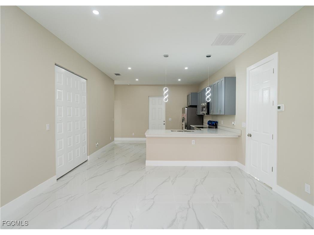 742 Jaguar Boulevard Lehigh Acres FL 33974 2026005285 image4