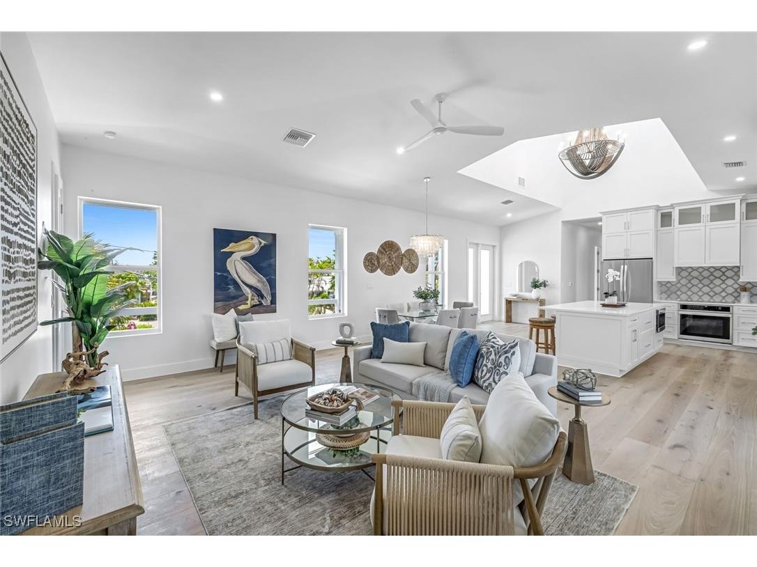 742 Nerita Street Sanibel FL 33957 225049705 image1