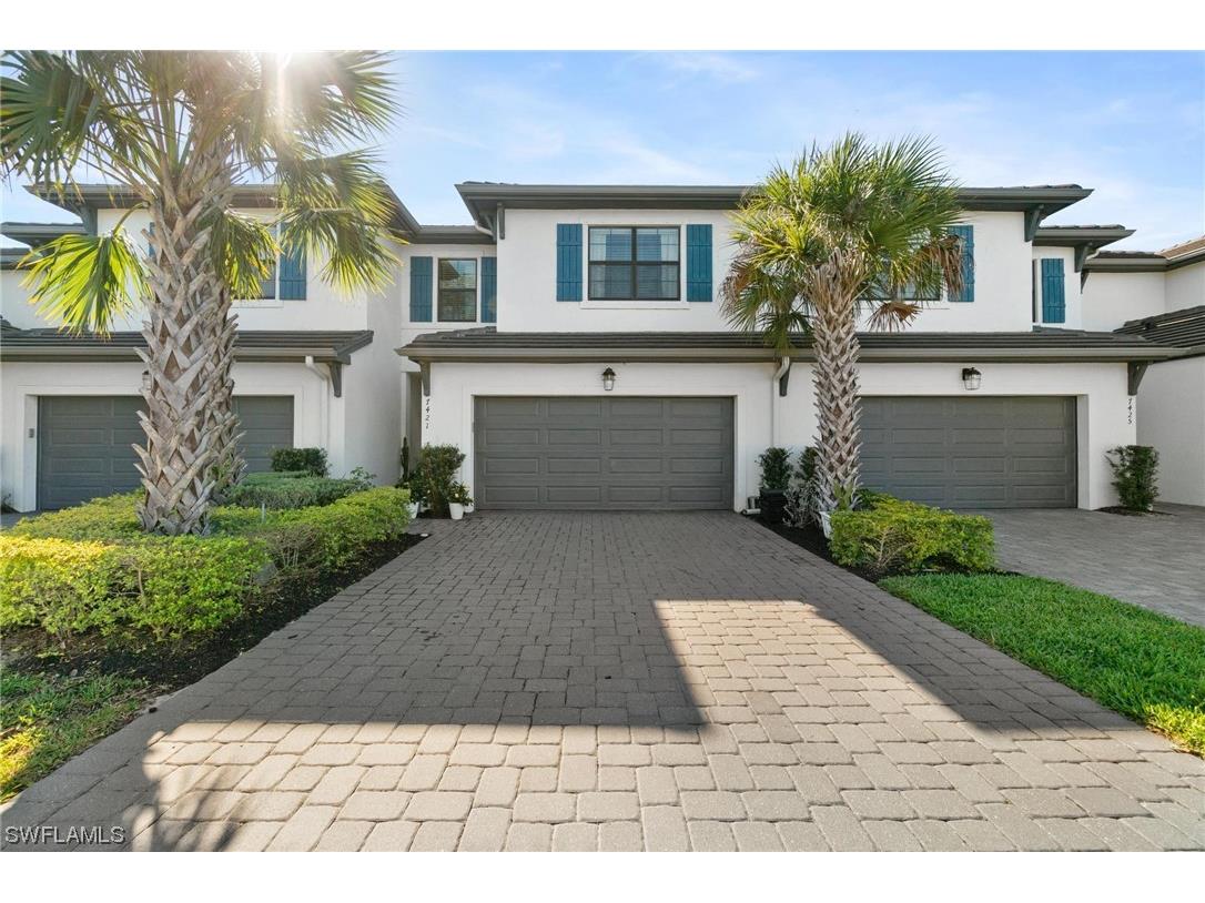 7421 Rockefeller Drive Naples FL 34119 223016159 image1