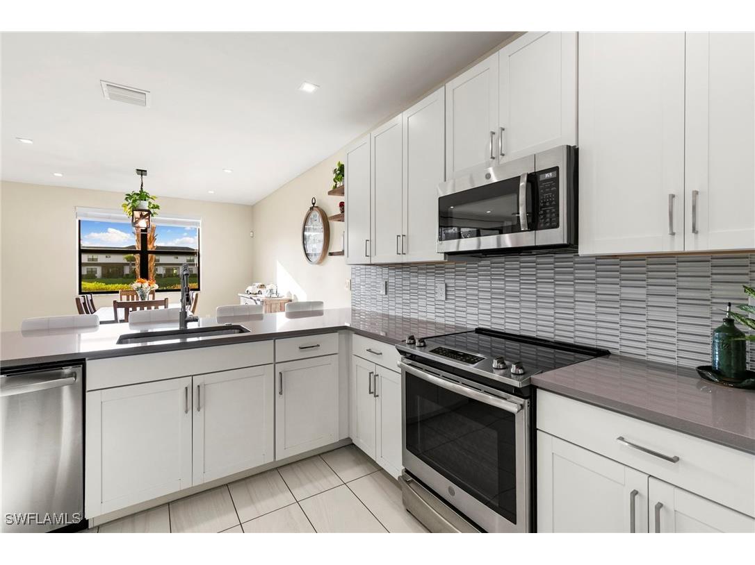 7421 Rockefeller Drive Naples FL 34119 225079120 image10