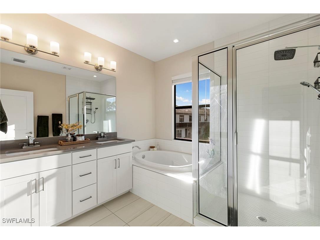 7421 Rockefeller Drive Naples FL 34119 225079120 image17