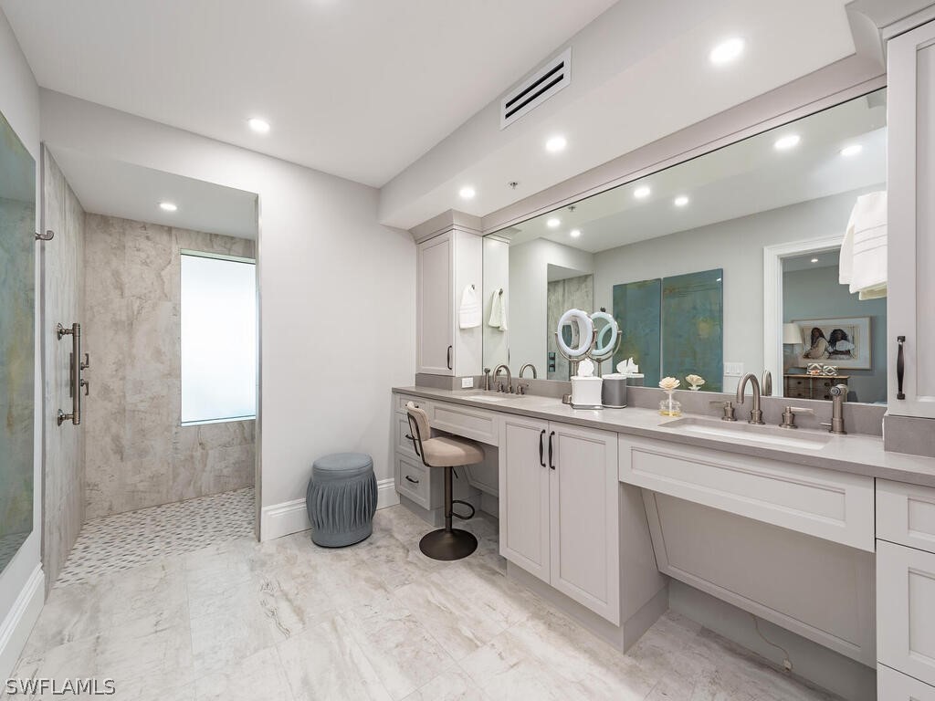 7425 Pelican Bay Boulevard #1706 Naples FL 34108 226008543 image9