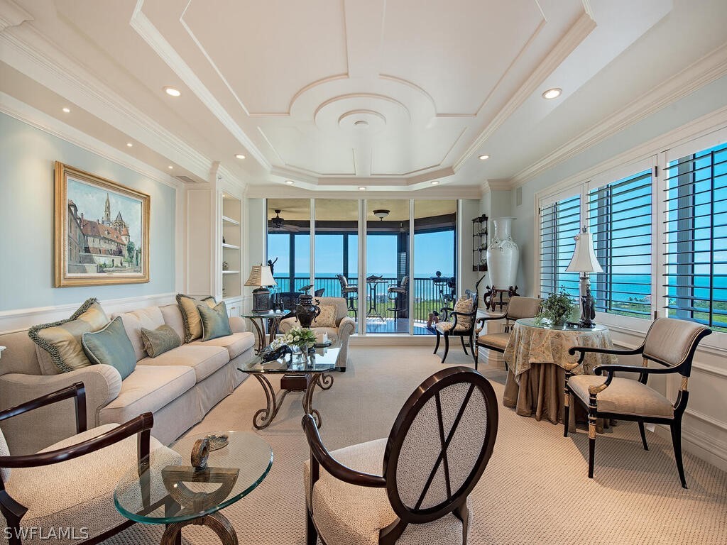 7425 Pelican Bay Boulevard #2106 Naples FL 34108 222068494 image1