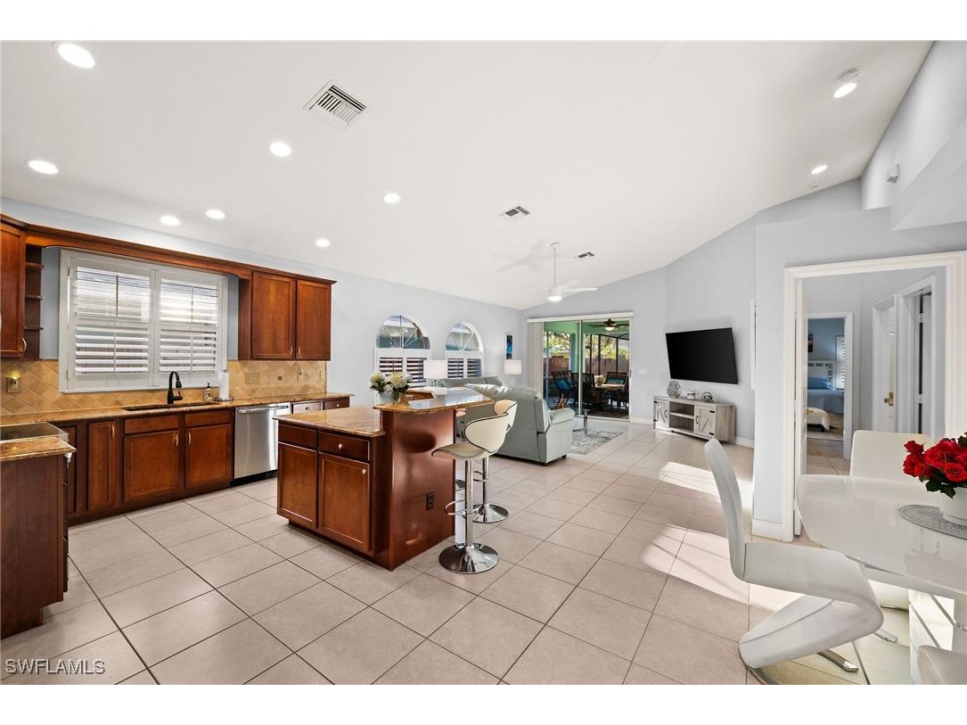 743 98th Avenue N Naples FL 34108 225078603 image5