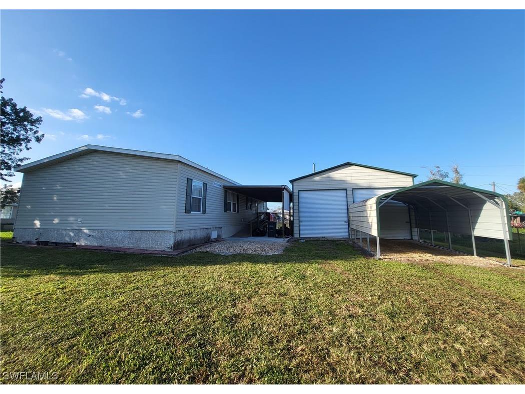 743 Avenue F NW Moore Haven FL 33471 223076148 image1