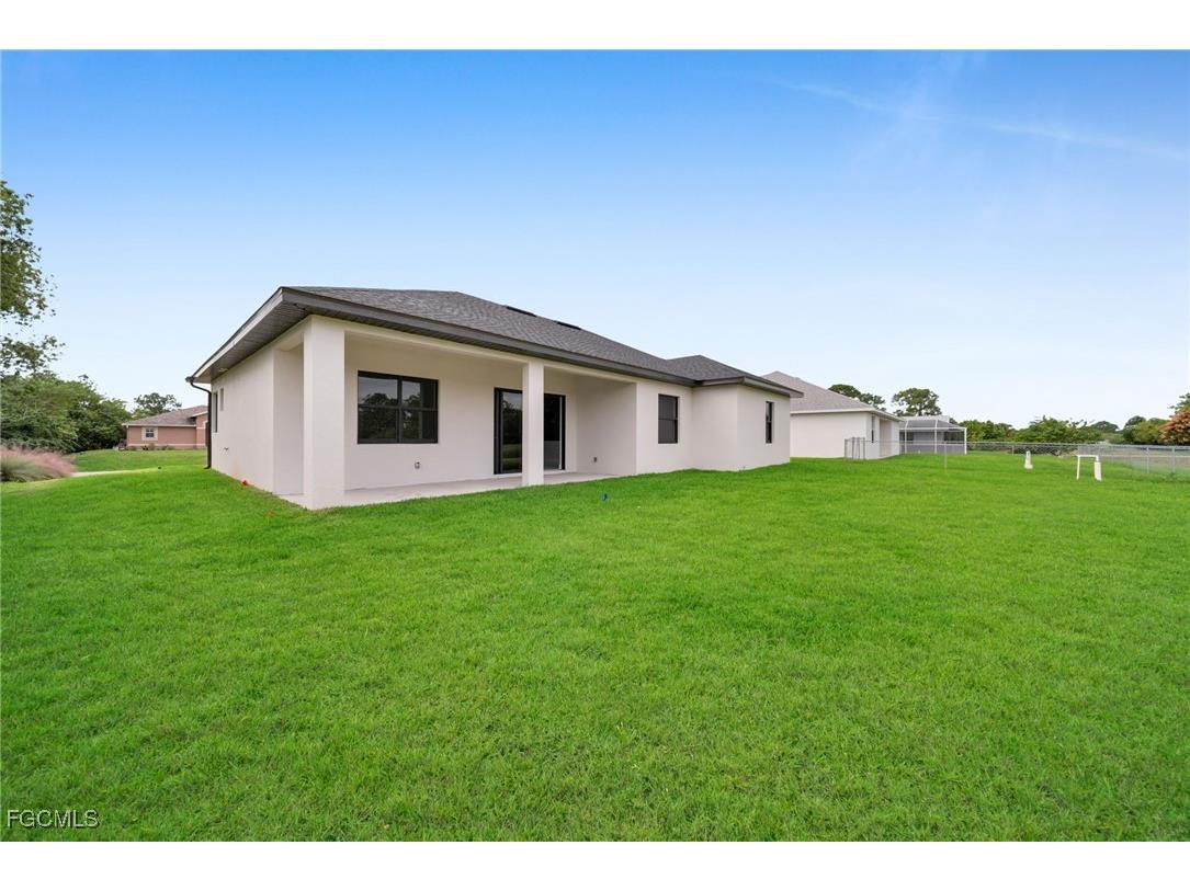 743 Chestnut Street E Lehigh Acres FL 33974 2025021143 image33