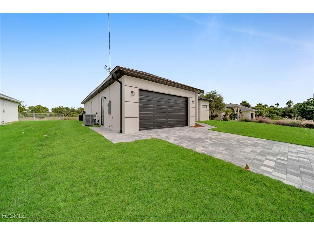 743 Chestnut Street E Lehigh Acres FL 33974 2025021143 image35