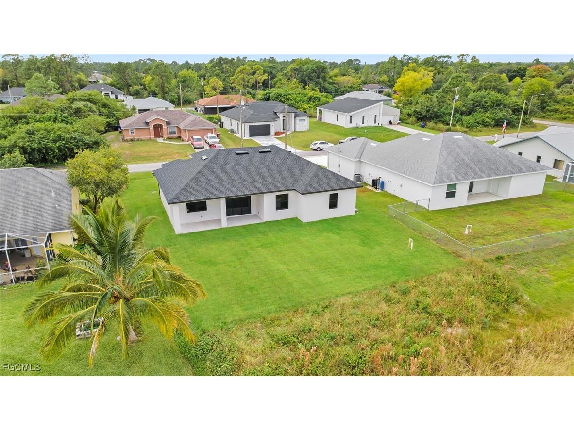 743 Chestnut Street E Lehigh Acres FL 33974 2025021143 image36