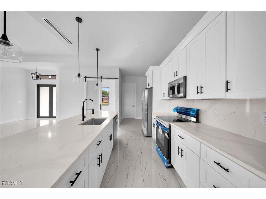 743 Chestnut Street E Lehigh Acres FL 33974 2025021143 image9