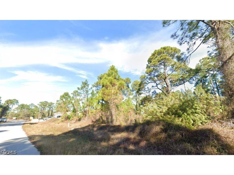 743 Pinecastle Drive Lehigh Acres FL 33974 2026027210 image3