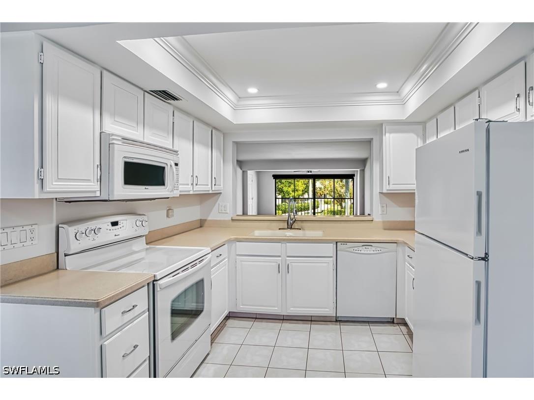 7430 Lake Breeze Drive #203 Fort Myers FL 33907 226017898 image2