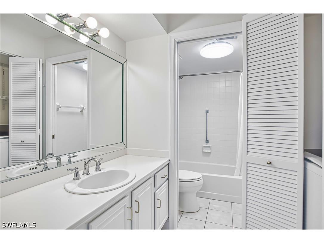 7430 Lake Breeze Drive #203 Fort Myers FL 33907 226017898 image25
