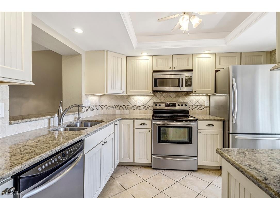 7430 Lake Breeze Drive #206 Fort Myers FL 33907 2025003862 image1