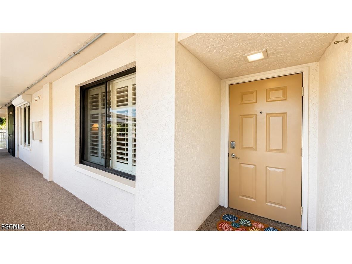 7430 Lake Breeze Drive #311 Fort Myers FL 33907 2026022950 image3