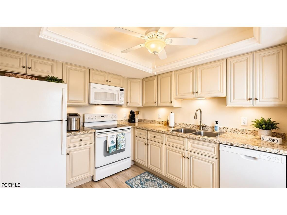 7430 Lake Breeze Drive #311 Fort Myers FL 33907 2026022950 image9