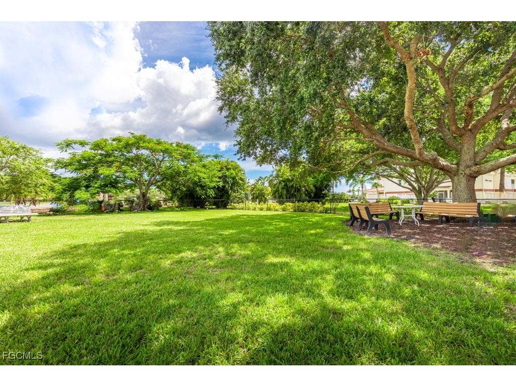 7430 Lake Breeze Drive #402 Fort Myers FL 33907 2025023737 image40